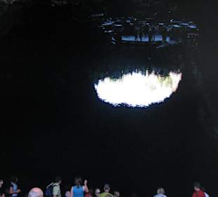 Unterirdischer See mit blinden Albino-Krebsen 