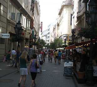 Улица Váci utca