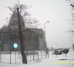 Świątynia w budowie.