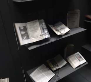 2. Obergeschoß - Literarische Abteilung