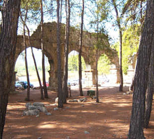 Gut erhaltenes Aquädukt