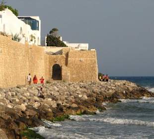 Mury mediny nad samym morzem