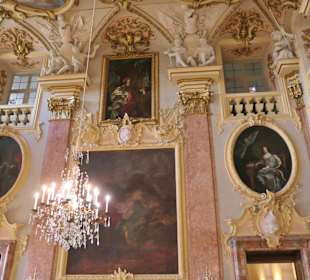 Bei der Führung durch das Residenzschloss Rastatt