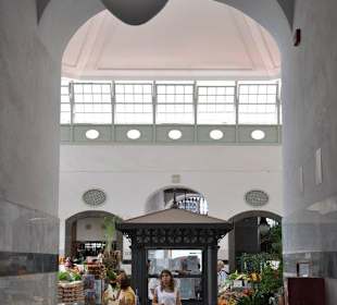 Eingang zur Markthalle