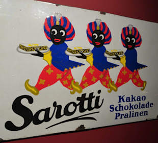 Altes Werbeschild im Schokoladenmuseum