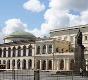 Rekonstrukcja budynku Giełdy