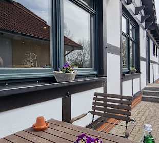 Sitzmöglichkeit im Außenbereich 