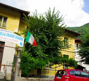 Ital. Seite am Eingang