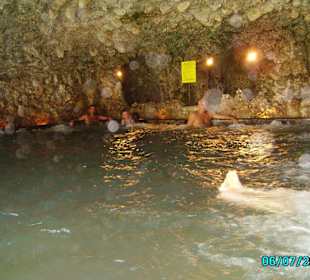 L'interno della grotta termale