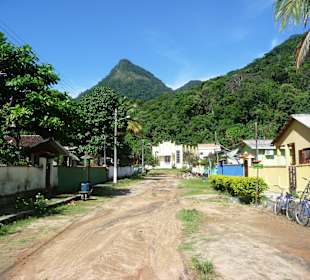 Typische Häuser in Abraao