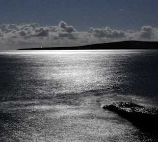 Nachtstimmung in der Hionabucht