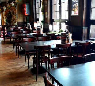 Restaurant Road Stop