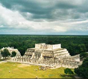 die Halle der Tausend Säulen