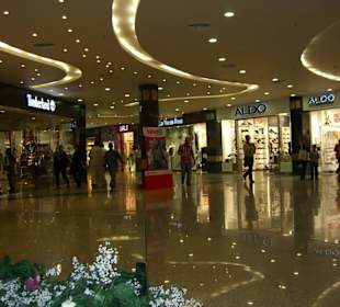 Senzo Mall, tolle Ladengeschäfte