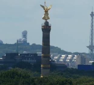 Blick vom Dach des Reichstagsgebäudes
