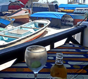 Blick auf den Hafen vom Mercury Restaurant