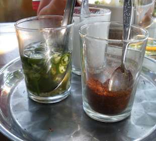 Restaurant mit blauen Stühlen