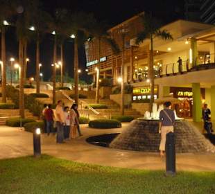 Eingang zum Unterhaltungsbereich