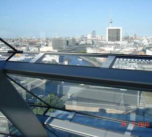 Widok na Berlin Wschodni i wieżę telewizyjną 