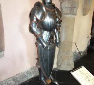 In der Waffenhalle des Schlosses von Vianden