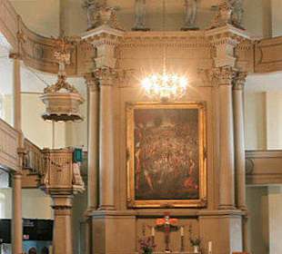 Hochaltar mit Bild von Rafael