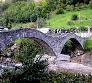 Valle Verzasca Schöne Brücke