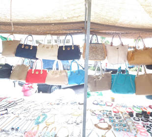 Stände auf dem Markt