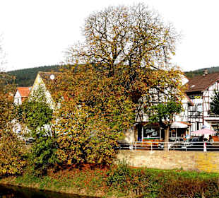 Blick auf die Altstadt am Fulda-Ufer