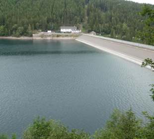 Ohratalsperre mit schönem Stausee