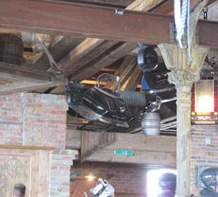 AsitzBräu - interessante Einrichtung