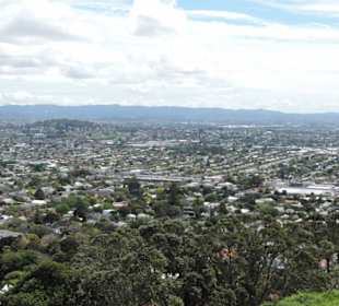 Blick vom Vulkan über Auckland