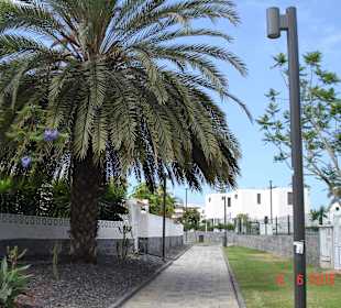 Entlang der Strandpromenade