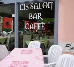 Heute Eis, Bar
