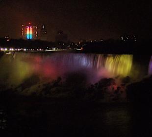 American Falls bei Nacht
