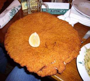 Wiener Schnitzel im "Figlmüller"