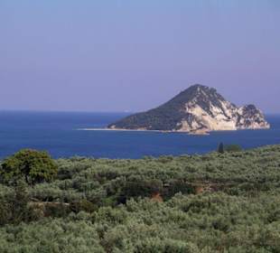 Keri -Marathonisi view
