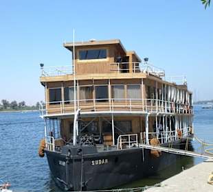 Ein sehr schönes Holzschiff