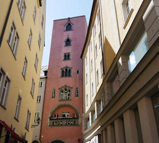 Einer der schönsten Türme in Regensburg