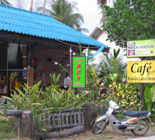 Kaen Khoon Restaurant links von der Brücke