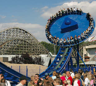Santa Monica Pier - Crazy Surfer