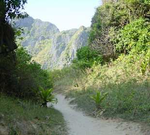 Am James Bond-Felsen