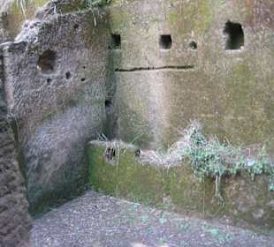 Höhlenstadt von Zungri