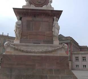 Der Obelisk auf dem alten Markt