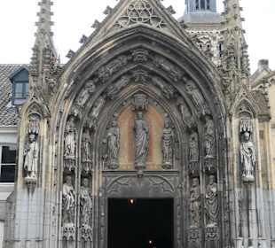 Besichtigung Servatiusbasilika (mit Schatzkammer)