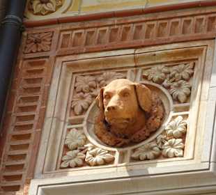 Ehemaliges Jagdmuseum neben der Sammlung