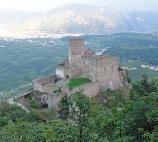 Burg Hocheppan