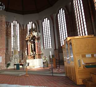 Fahrbare Orgel am Chorraum