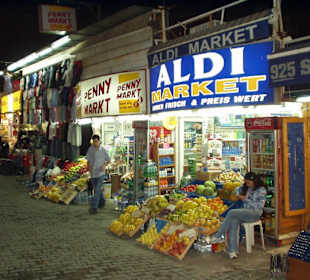 Geschäfte in Side - Stadt