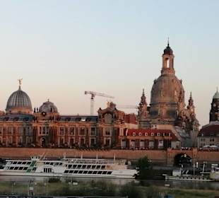 Blick zur Dresdner Altstadt