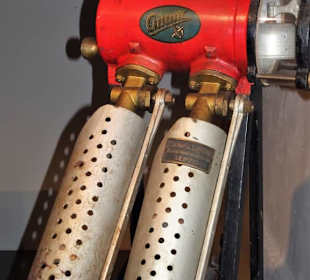 Alter Flaschenfüller